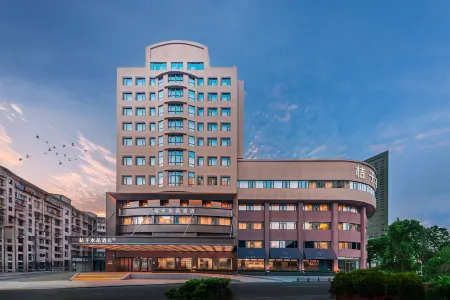 Ningbo Tianyi Square Crystal Orange Hotel Отели рядом с достопримечательностью «Ningbo Science Exploration Center»