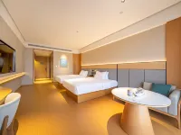 JI Hotel (Tekes Bagua City Taiji Altar) Hotels in Tekes County