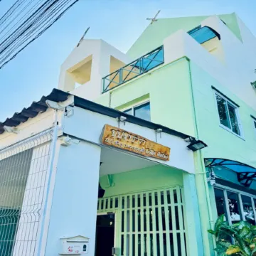 Hotel O Bupatara Chiangmai Отели рядом с достопримечательностью «Ворота Чиангмая»