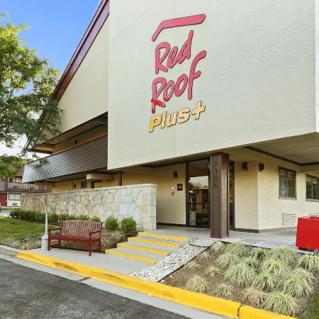 Red Roof Plus+ Baltimore-Washington DC/ BWI South