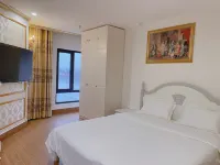KIM A HOTEL Hotels near Vòng xoay Nguyễn Văn Cừ