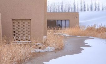 Dongyi Dunhuang Hotels and Resorts