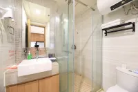 Xinyang Yunzhi Hotel