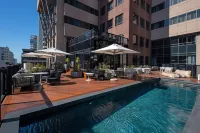 Pullman Cape Town City Centre - Rooftop Pools