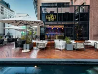 Pullman Cape Town City Centre Hotels near Green Point
