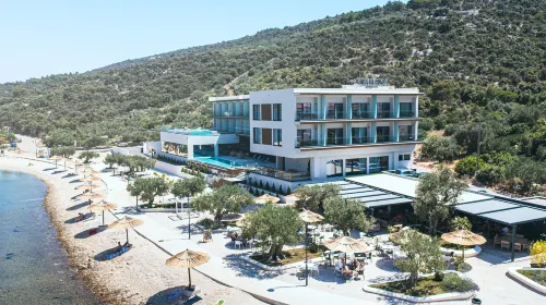 Marinus Beach Hotel - parking