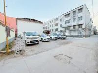 Xihua Jiahua Boutique Hotel - parking