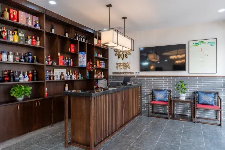 Floral Hotel · Sanqingshan Wangshan Hotel Отели рядом с достопримечательностью «Oriental Goddess»