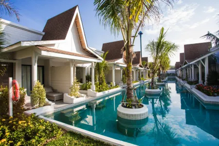 Lalynn Resort & Villas, Phuket Отели рядом с достопримечательностью «Tha Rua Shrine»