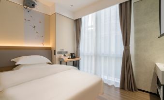 Changee Hotel (Beijing Guomao CBD Core Area)