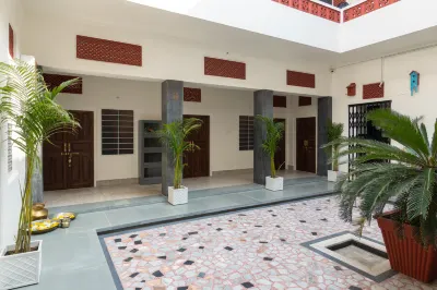 Heart of the City by Rashmi Hotels near Albert Hall Museum