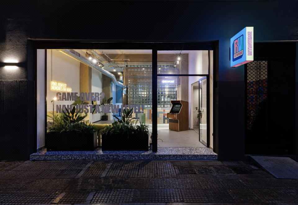 2. 레트로버스 호스..