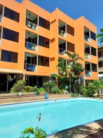 PorterHouse Beach Hotel