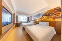 Vienna Hotel (Tianshui Center Square People's Park)