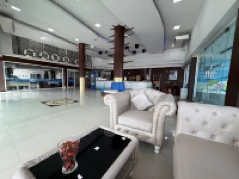 Bed by Cruise Hotel at Samakkhi-Tivanont Hotels in Nonthaburi