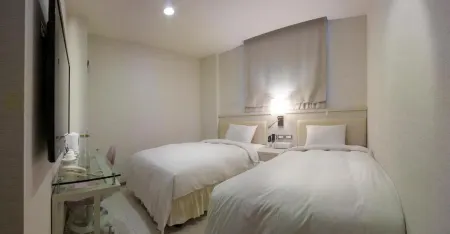 Shihlin Metro Yes Отели рядом с достопримечательностью «Shi Lin Ci Cheng Gong»