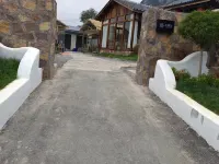 Weihui Huaqigu Homestay Hotel a Weihui