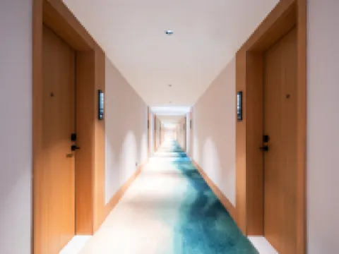 藝龍瑞雲酒店（濟寧梁山龍城廣場店） 樑山酒店