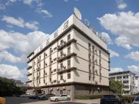 Only Court Hotel (Shanghai Wildlife Park Dachuan Road Branch) Hotels near Shanghai Wild Animal Park