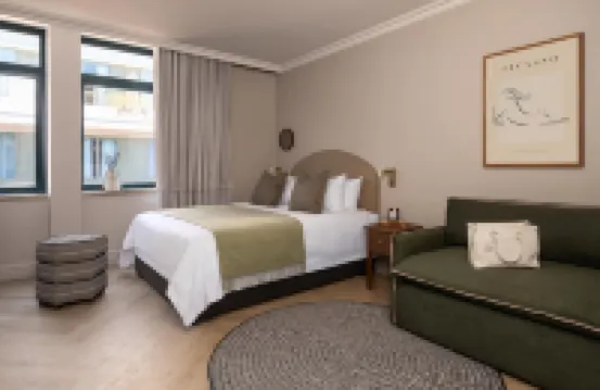 Charles Hope Boutique Hometel
