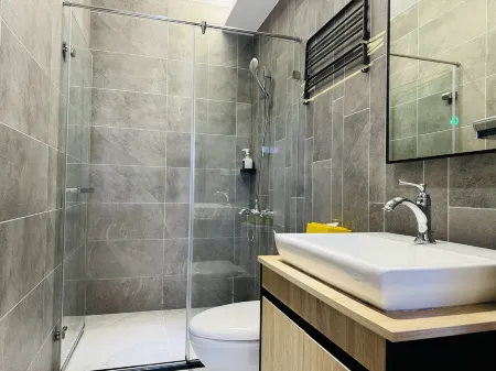 No. 9 Guangzhou(Entire Property Rental Available) Отели рядом с достопримечательностью «Taijiang National Park»