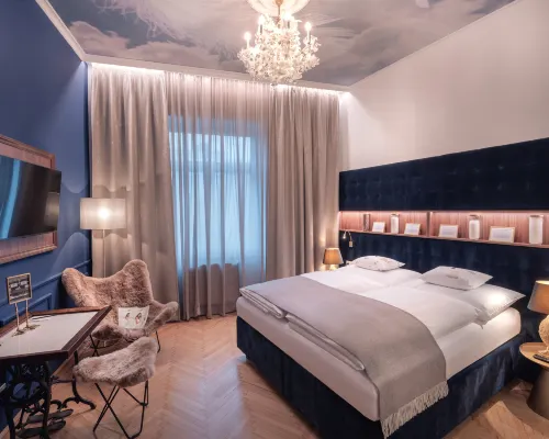 Boutiquehotel Donauwalzer Hotels near 16. Ottakring