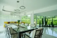 Pool Villa CoaSea - 2min from Thung wua lan Beach