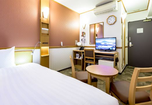 5. 토요코 인 히로..