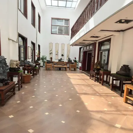 Xinyuan Business Hotel