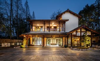 Chengdu Xiaoya bathing pool B&B