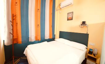 Harbin Qianhe Hotel (Harbin Jiangnan University City Zhengyi Road Subway Station Branch)
