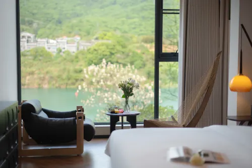 Mountain Echo River View Resort Homestay (Chenzhou Zixing Dongjiang Lake Branch) - Vuoristonäköala