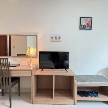 True Go Hotel(City Center / BKK1 / Phnom Penh Royal Palace Branch / Mekong River View) Отели рядом с достопримечательностью «Русский рынок»