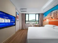 Vienna Hotel (Shenzhen Longgang Nanlian Metro Station Branch) Hotel berhampiran Hehu Hakka Village