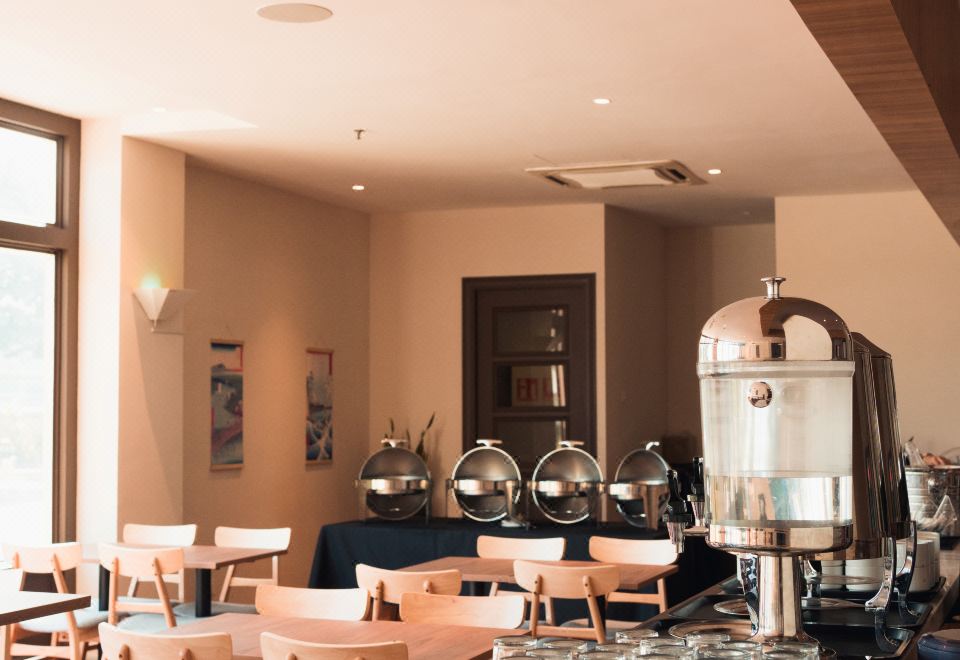 튠 호텔 KLIA 아에로폴리스의 깔끔한 외관 사진