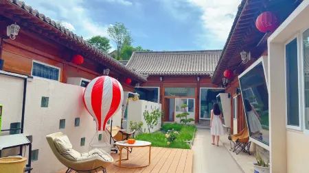 Pamukkale(Cotton Castle ) Hot Spring Hotel (Xinzhou Ancient City Store) Отели рядом с достопримечательностью «Xiurong College»