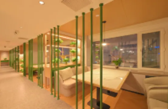 秋果飯店（中央大街地鐵站火車站店）