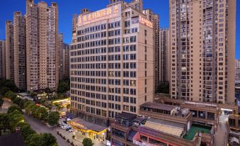 Vienna International Hotel Guizhou Guiyang Xiaohe Changjiang Road Subway Station