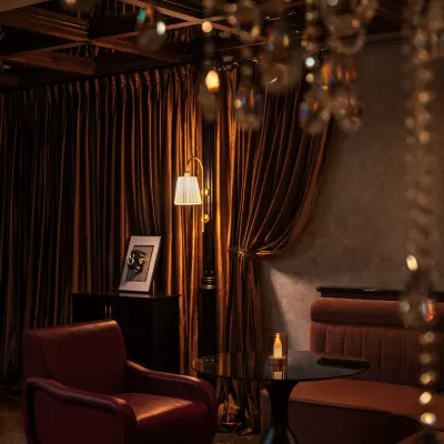 Unique Hotel (Changsha Wuyi Square Jiefangxi Road Branch) Отели рядом с достопримечательностью «Плошадь Уи»