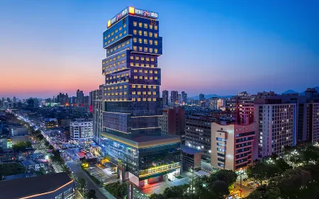 Quanzhou Fengze Puxi Wanda Plaza Yishang PLUS Hotel Отели рядом с достопримечательностью «Huaxiang Alley»