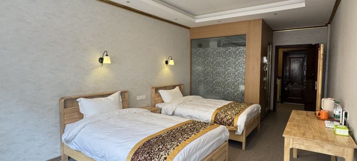 Jixiang 21 Homestay Hotels in Dege