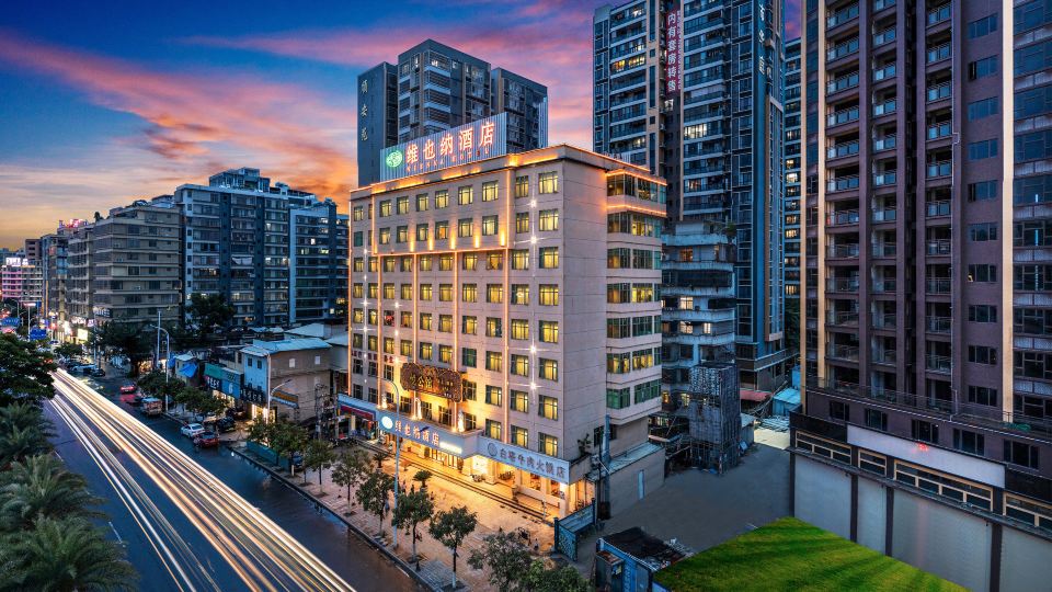 Vienna Hotel (Jieyang Rongcheng Jinxian Gate Tower)