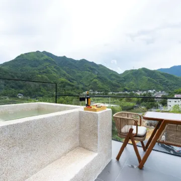 Aesculus Hotels near Zhebei Grand Canyon