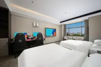 i Electronic Sports Hotel