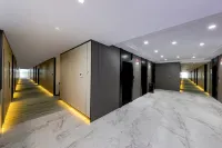 Huancheng Cloud E-sports Movie Hotel (Shijiazhuang Station Tatan Commercial City Store) - 民泊