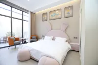 Liufu Hotel (Universal Studios Store)