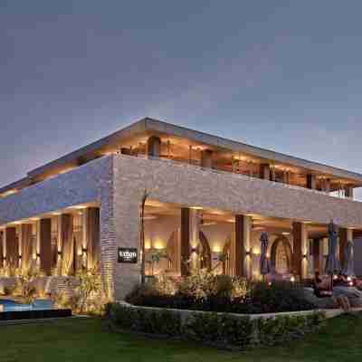 クラウン プラザ フィジー ナディ ベイ リゾート & スパ by IHG Hotel Exterior