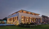 Crowne Plaza Fiji Nadi Bay Resort & Spa Hotels in 