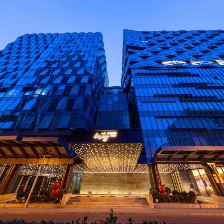 Le Joy Hotel
