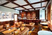 FWD HOUSE 1881 - bar